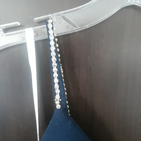 Long dress - Picture 3 of 5